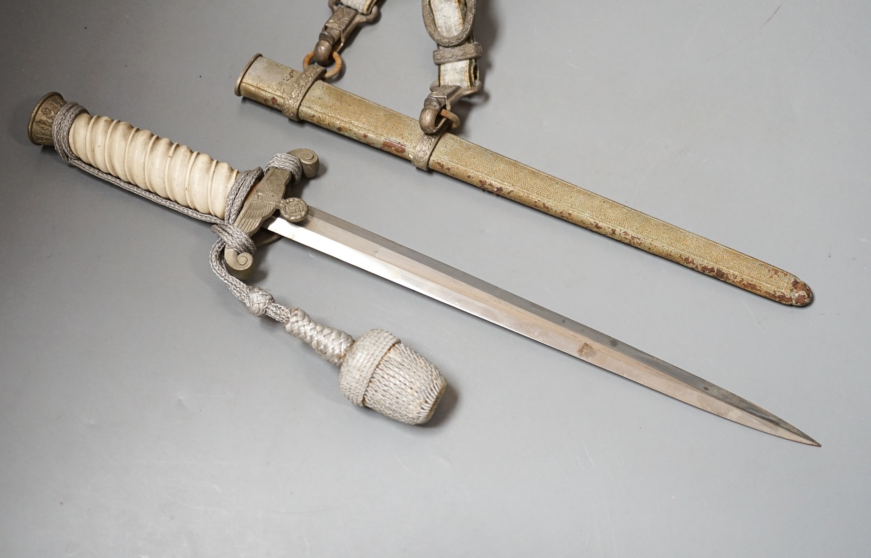 A Third Reich Army officer's dagger, with unmarked blade